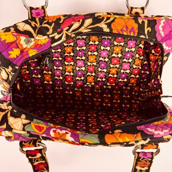 Vera Bradley Bag in Suzani Print - Picture 3 of 7